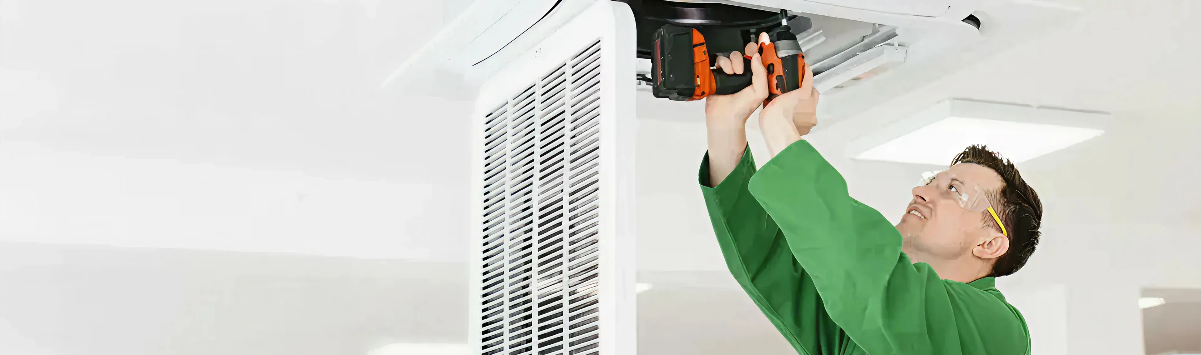 Rapid Response AC technician performing HVAC maintenance as part of the Response Club membership plan
